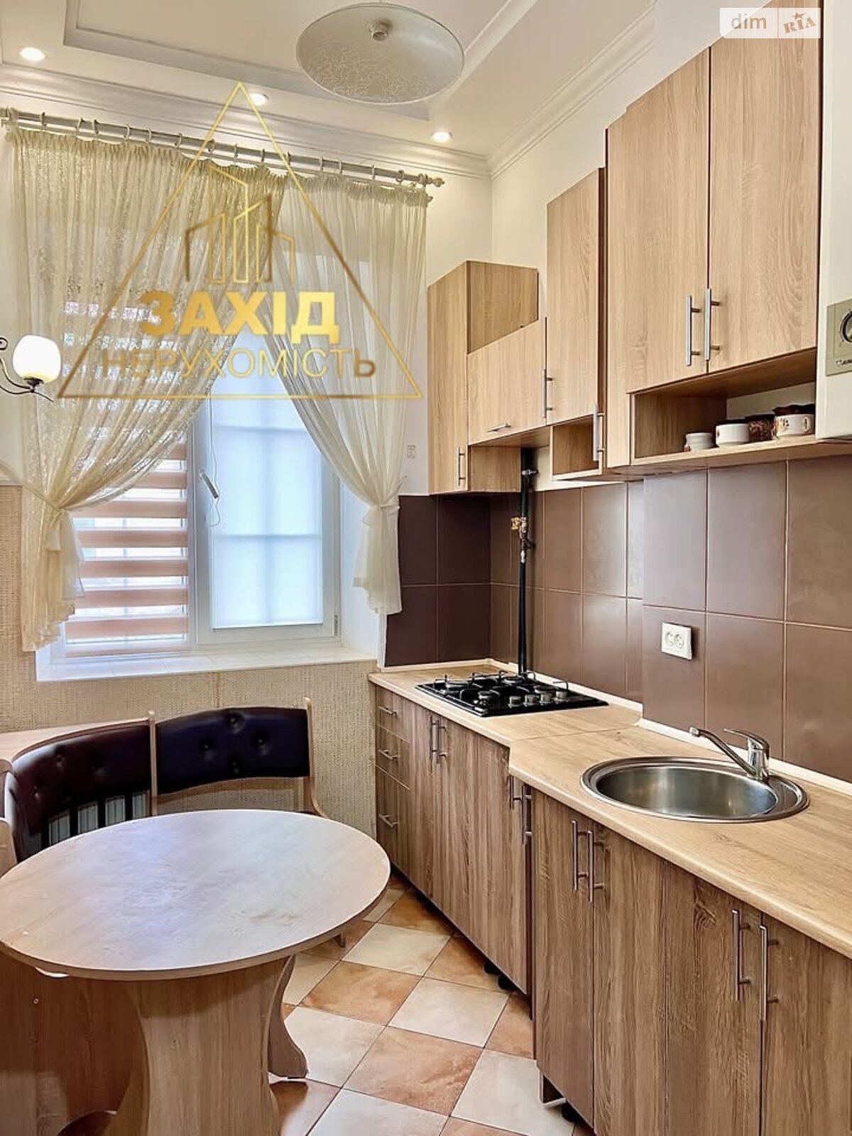 Продажа двухкомнатной квартиры в Луцке, на ул. Кривой Вал, район Центр фото 1 Продажа двухкомнатной квартиры в Луцке, на ул. Кривой Вал, район Центр фото 1