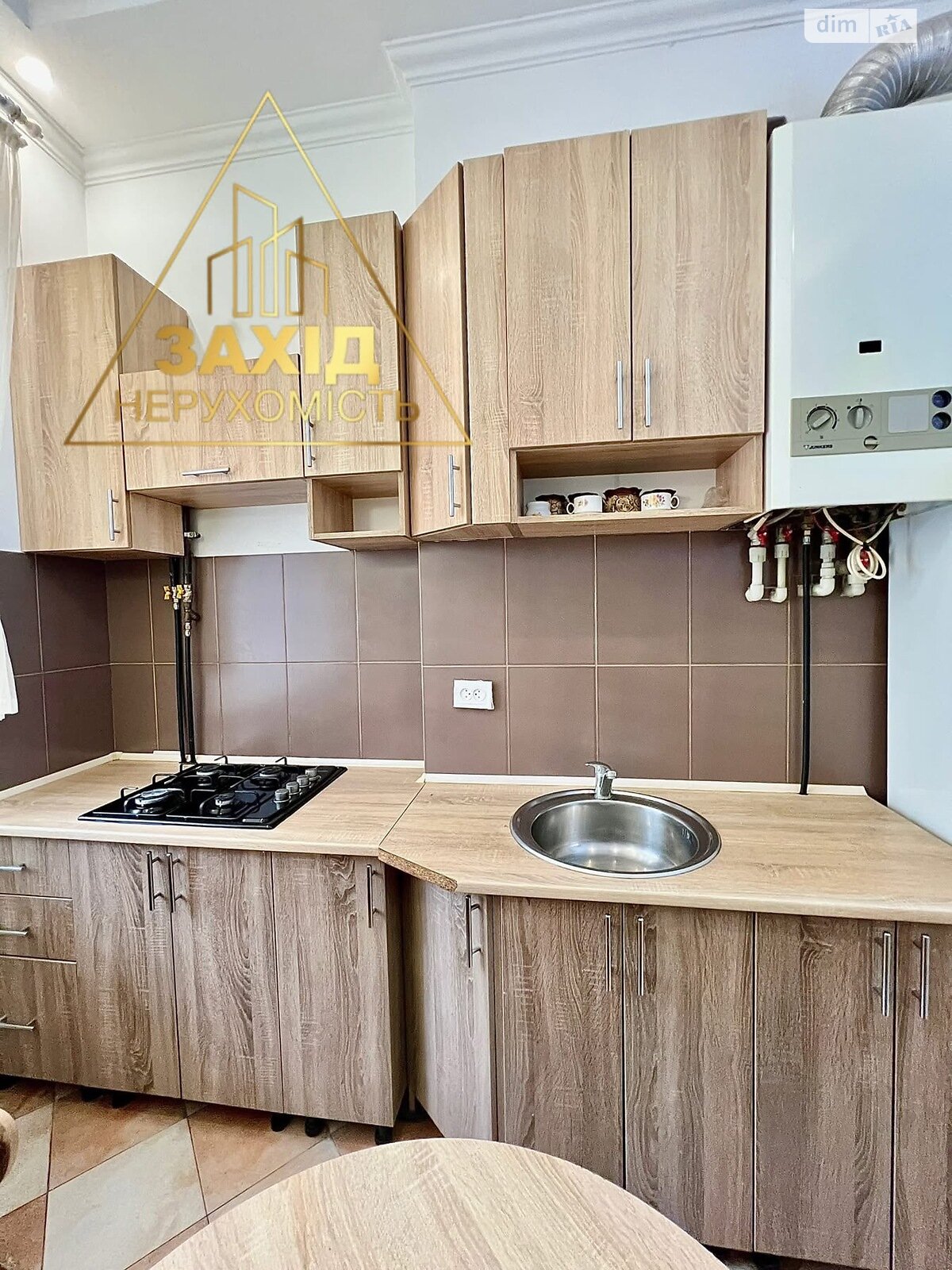 Продажа двухкомнатной квартиры в Луцке, на ул. Кривой Вал, район Центр фото 1 Продажа двухкомнатной квартиры в Луцке, на ул. Кривой Вал, район Центр фото 1