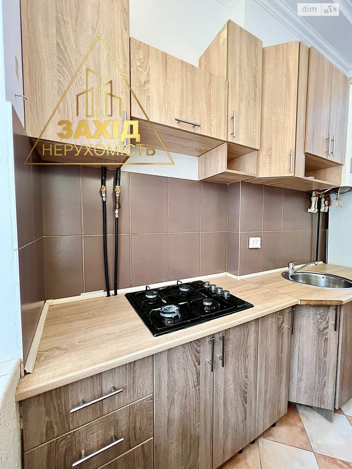 Продажа двухкомнатной квартиры в Луцке, на ул. Кривой Вал, район Центр фото 1 Продажа двухкомнатной квартиры в Луцке, на ул. Кривой Вал, район Центр фото 1