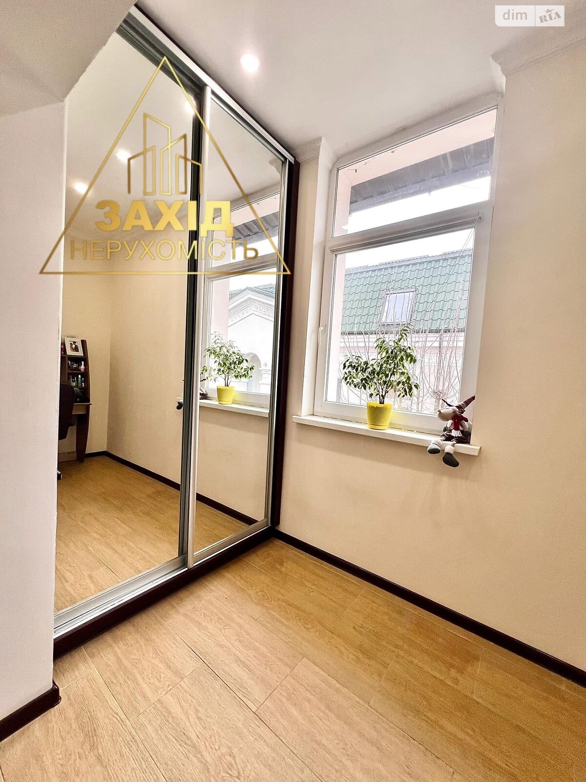 Продажа двухкомнатной квартиры в Луцке, на ул. Крылова 4, район Центр фото 1 Продажа двухкомнатной квартиры в Луцке, на ул. Крылова 4, район Центр фото 1