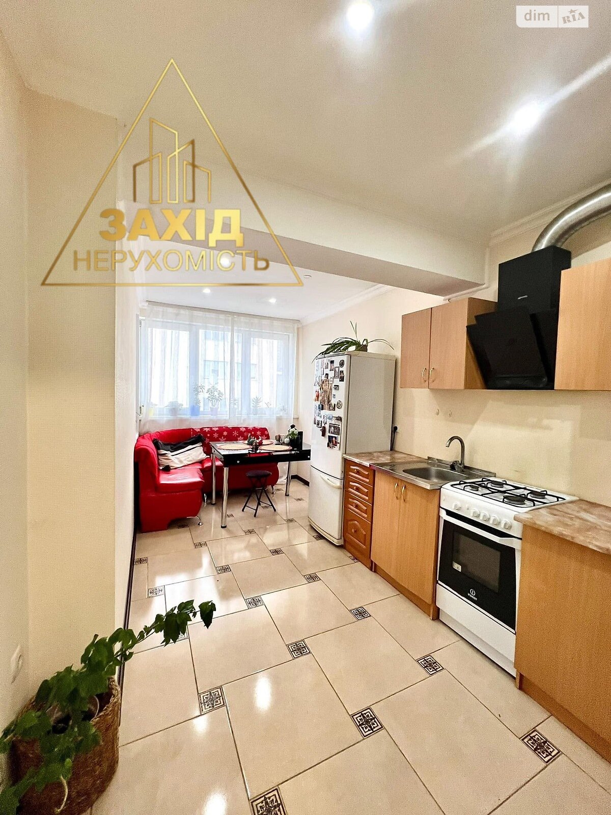 Продажа двухкомнатной квартиры в Луцке, на ул. Крылова 4, район Центр фото 1 Продажа двухкомнатной квартиры в Луцке, на ул. Крылова 4, район Центр фото 1