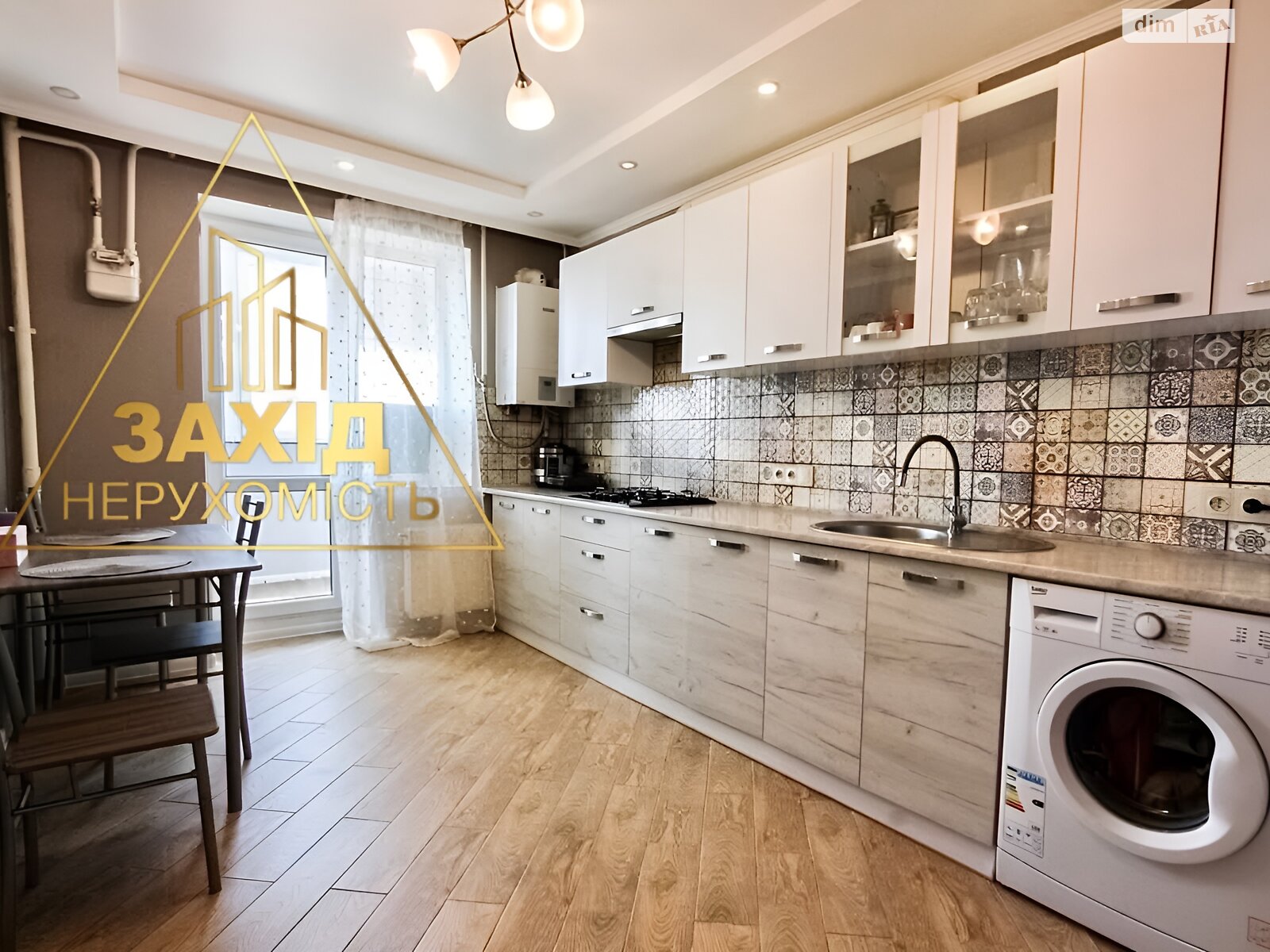 Продаж однокімнатної квартири в Луцьку, на просп. Перемоги 32А, район Центр фото 1 Продаж однокімнатної квартири в Луцьку, на просп. Перемоги 32А, район Центр фото 1