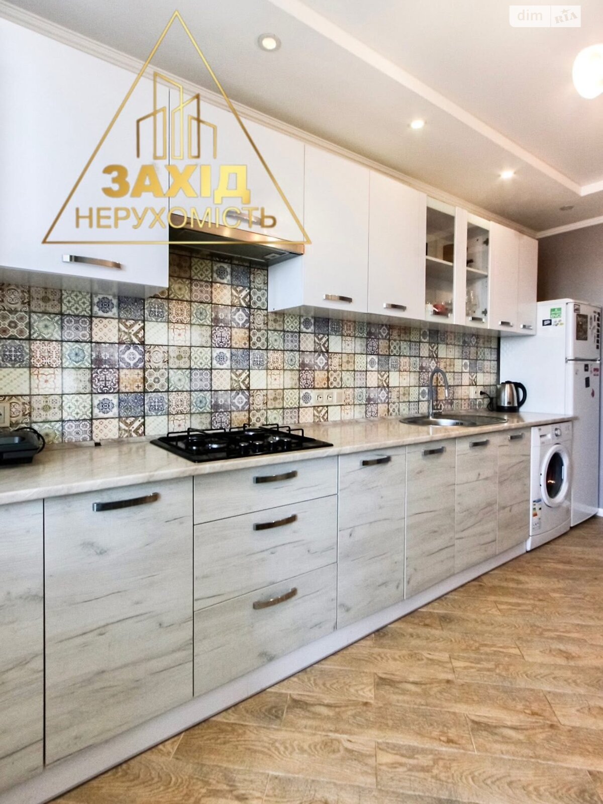 Продаж однокімнатної квартири в Луцьку, на просп. Перемоги 32А, район Центр фото 1 Продаж однокімнатної квартири в Луцьку, на просп. Перемоги 32А, район Центр фото 1