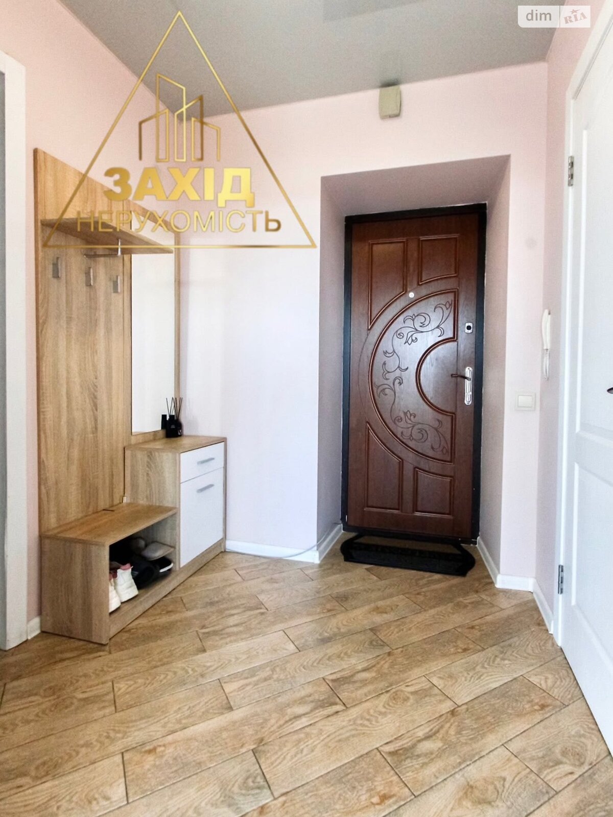 Продаж однокімнатної квартири в Луцьку, на просп. Перемоги 32А, район Центр фото 1 Продаж однокімнатної квартири в Луцьку, на просп. Перемоги 32А, район Центр фото 1