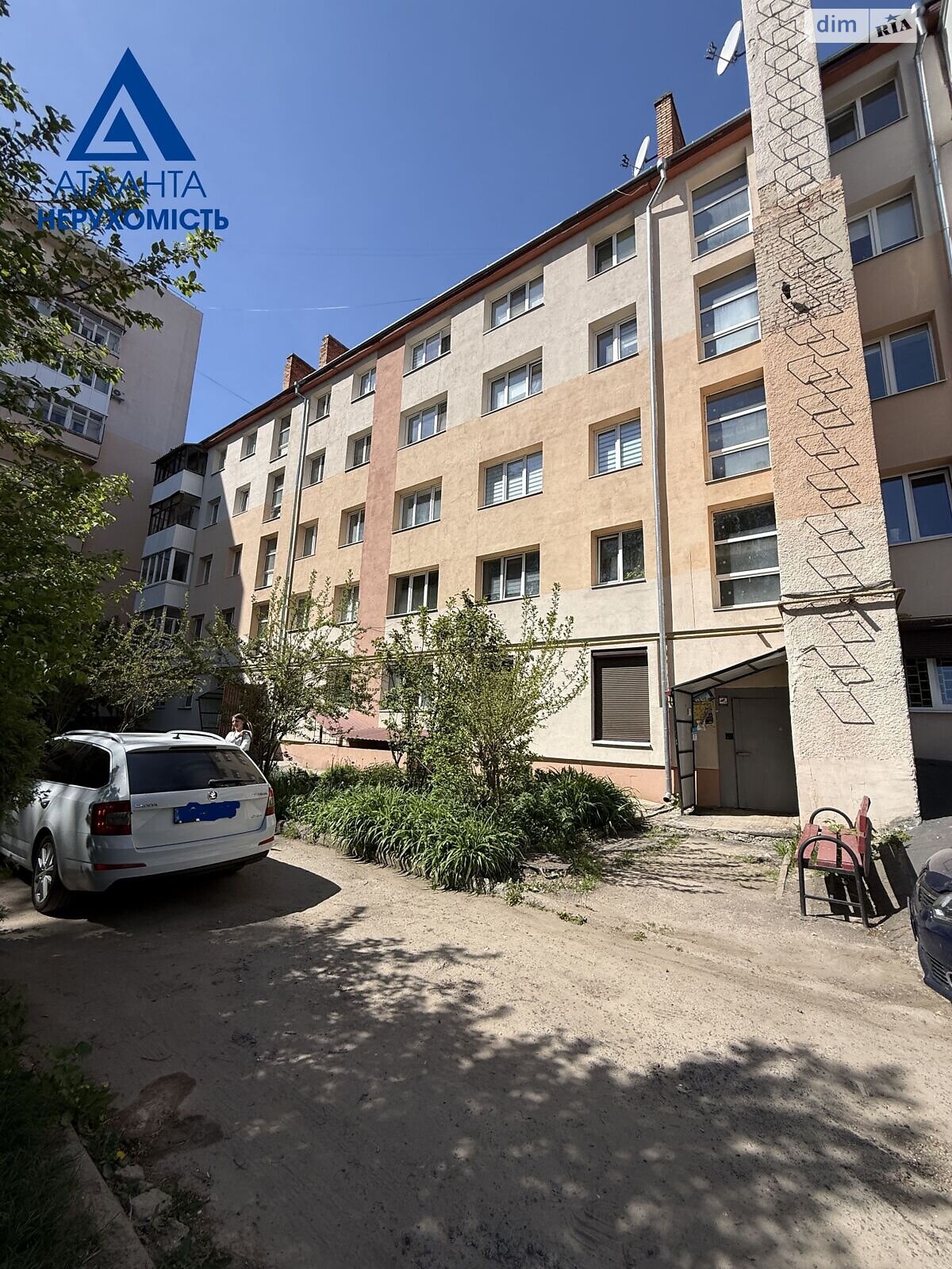 Продажа двухкомнатной квартиры в Луцке, на просп. Победы 12, район Центр фото 1 Продажа двухкомнатной квартиры в Луцке, на просп. Победы 12, район Центр фото 1