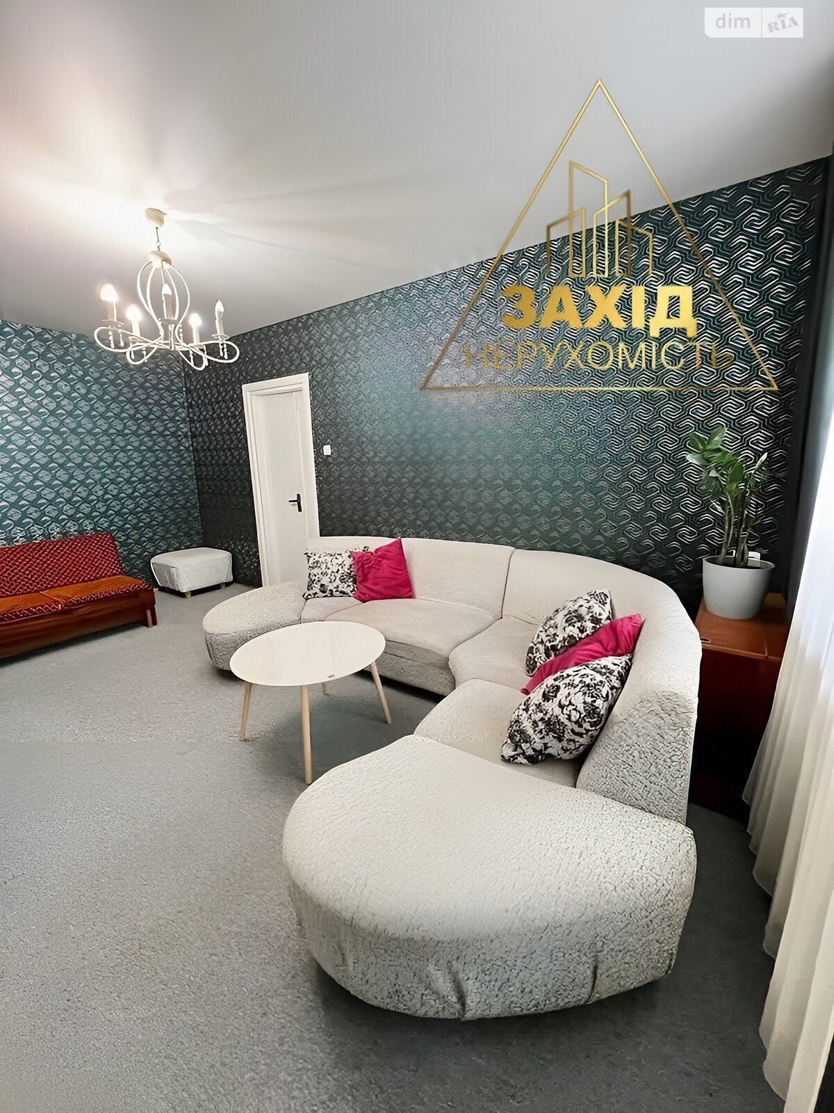 Продаж двокімнатної квартири в Луцьку, на просп. Перемоги 22, район Центр фото 1 Продаж двокімнатної квартири в Луцьку, на просп. Перемоги 22, район Центр фото 1