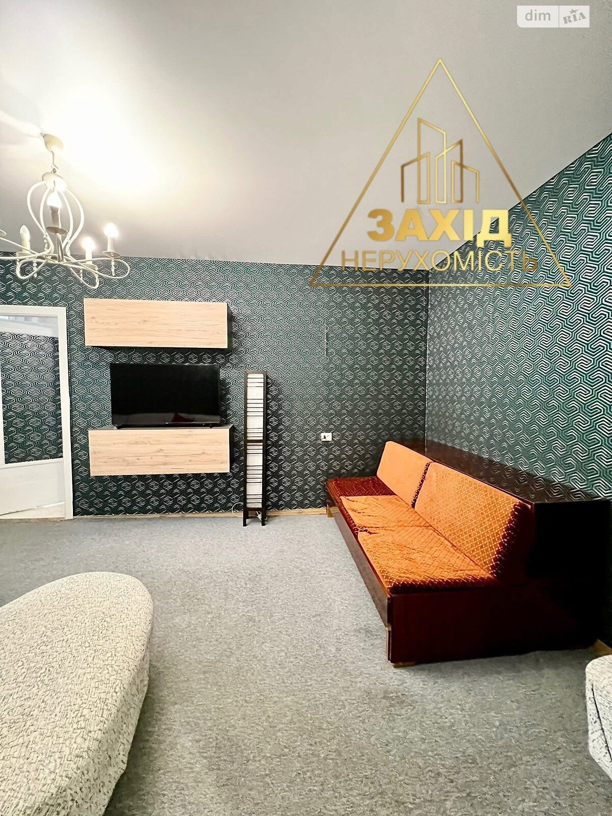 Продаж двокімнатної квартири в Луцьку, на просп. Перемоги 22, район Центр фото 1 Продаж двокімнатної квартири в Луцьку, на просп. Перемоги 22, район Центр фото 1