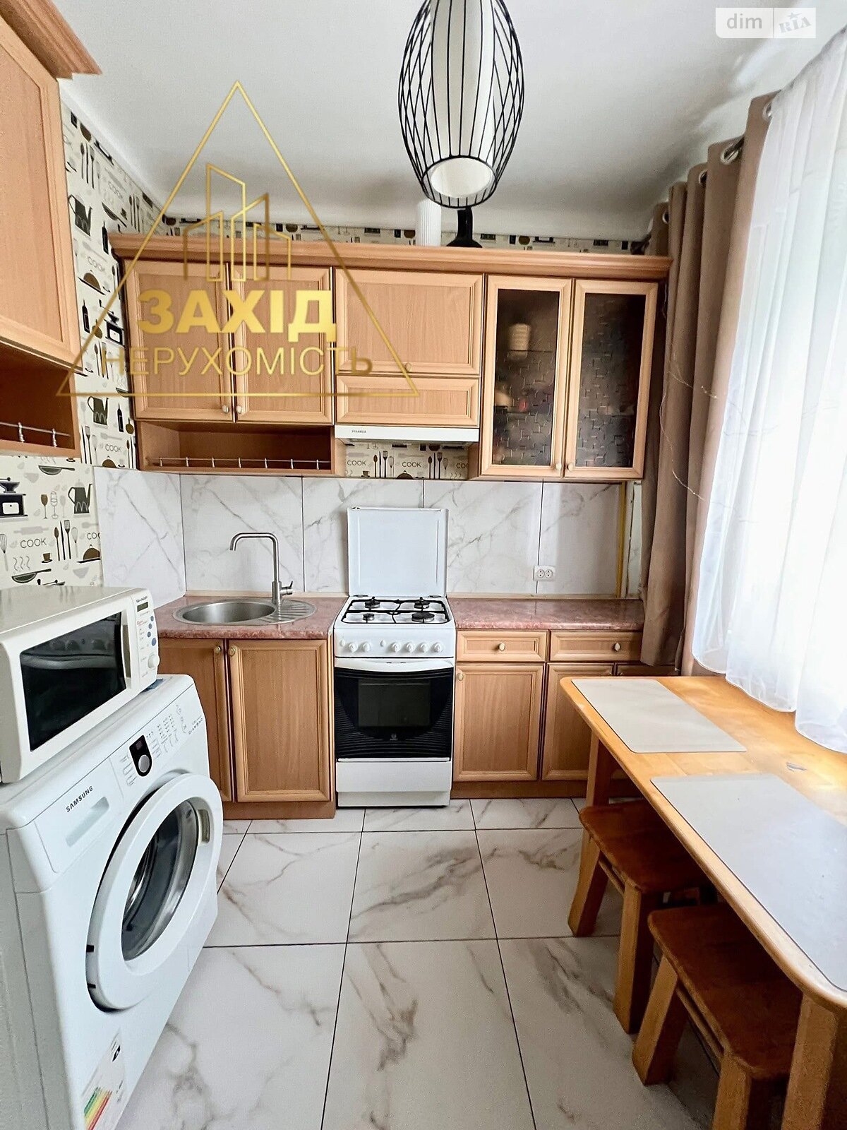 Продаж двокімнатної квартири в Луцьку, на просп. Перемоги 22, район Центр фото 1 Продаж двокімнатної квартири в Луцьку, на просп. Перемоги 22, район Центр фото 1