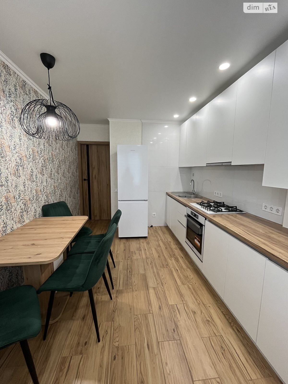 Продажа двухкомнатной квартиры в Луцке, на просп. Победы 34Б, район Центр фото 1