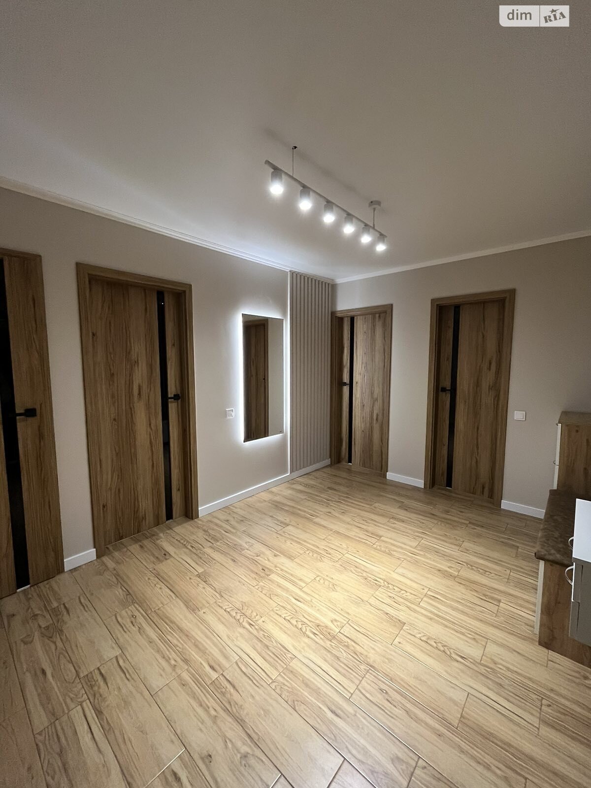 Продажа двухкомнатной квартиры в Луцке, на просп. Победы 34Б, район Центр фото 1