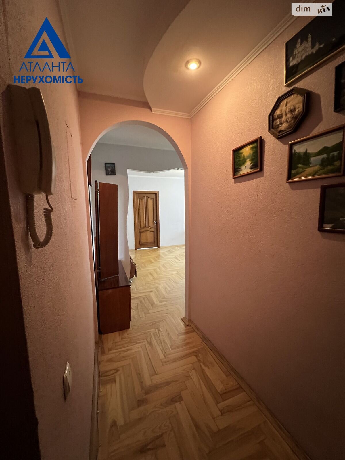 Продаж двокімнатної квартири в Луцьку, на вул. Привокзальна 9, район Центр фото 1 Продаж двокімнатної квартири в Луцьку, на вул. Привокзальна 9, район Центр фото 1