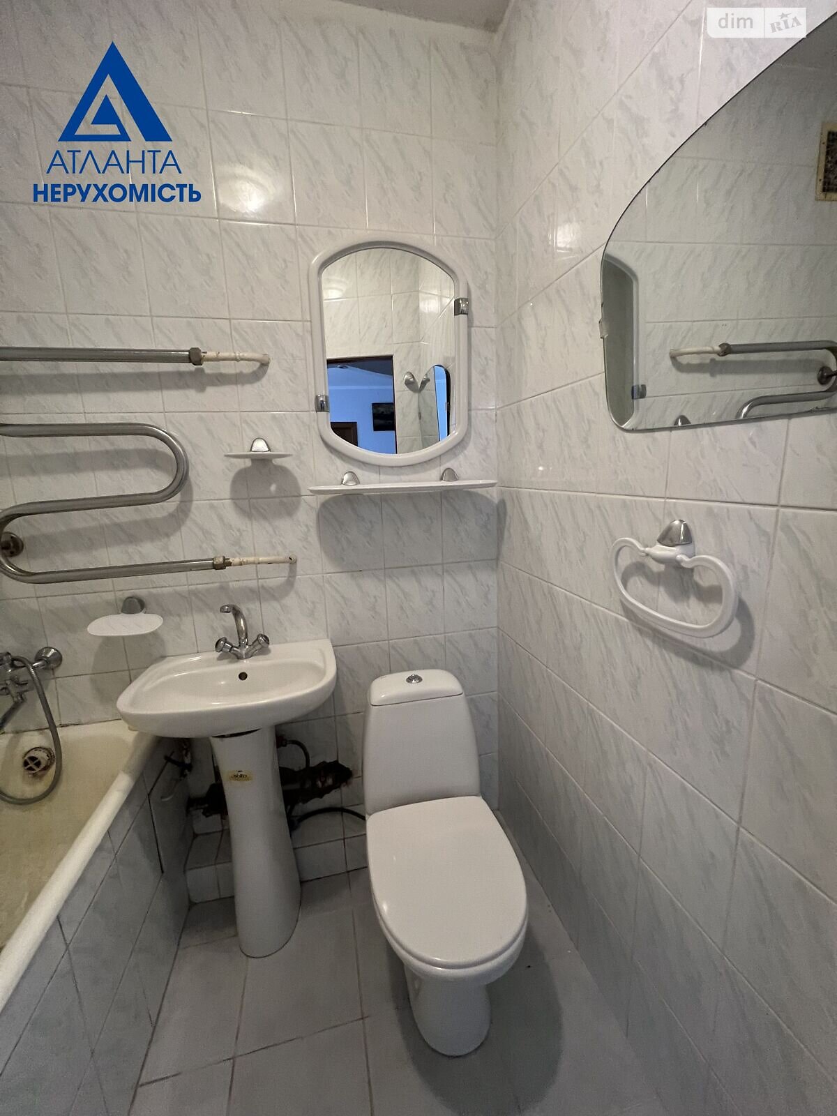 Продаж двокімнатної квартири в Луцьку, на вул. Привокзальна 9, район Центр фото 1 Продаж двокімнатної квартири в Луцьку, на вул. Привокзальна 9, район Центр фото 1
