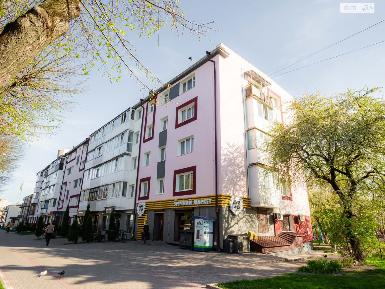 Продаж трикімнатної квартири в Луцьку, на просп. Волі, район Центр фото 1