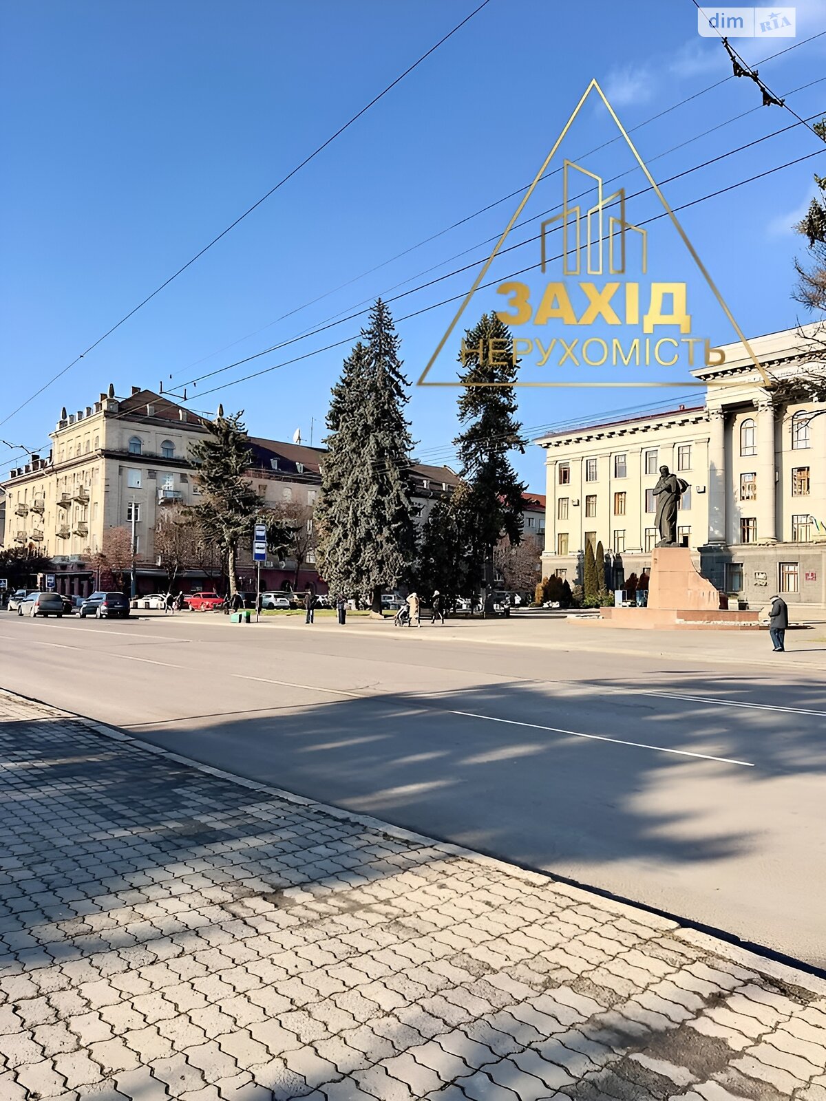Продаж двокімнатної квартири в Луцьку, на просп. Волі 11, район Центр фото 1 Продаж двокімнатної квартири в Луцьку, на просп. Волі 11, район Центр фото 1