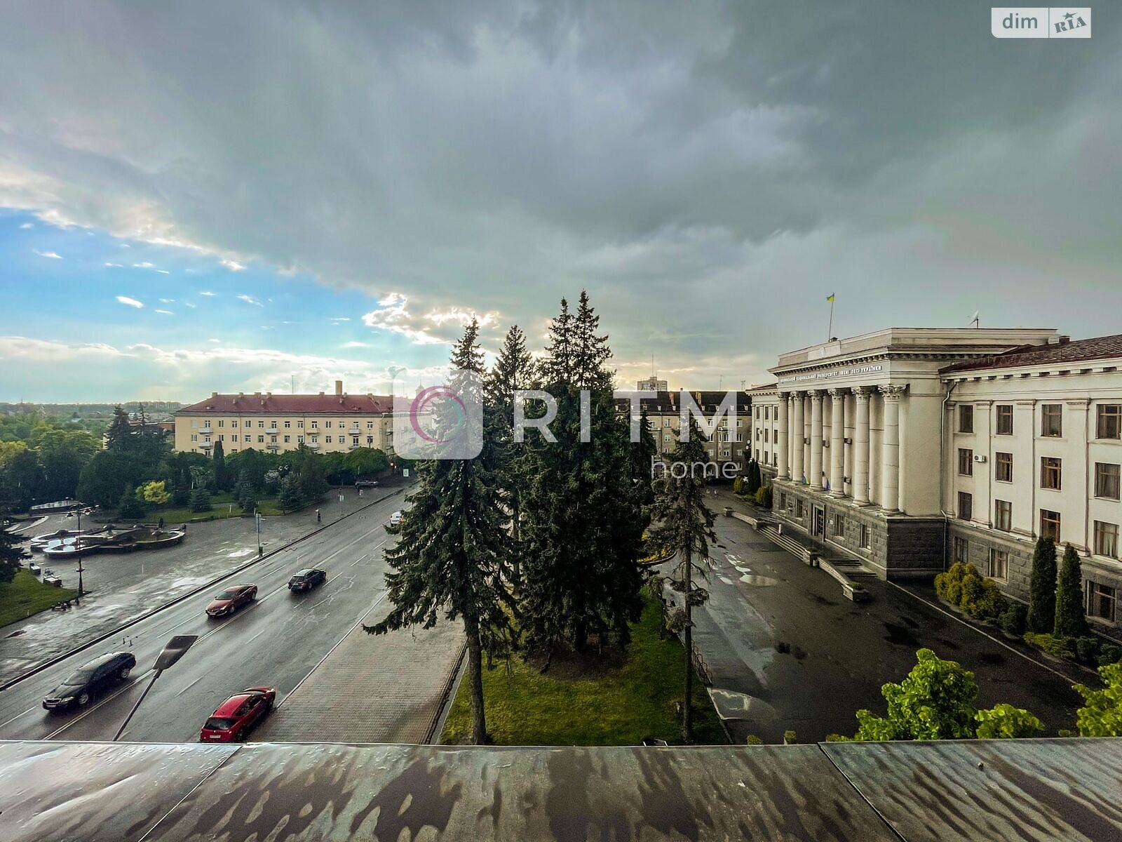 Продажа трехкомнатной квартиры в Луцке, на просп. Воли 15, район Центр фото 1 Продажа трехкомнатной квартиры в Луцке, на просп. Воли 15, район Центр фото 1