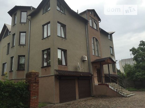 Продажа квартиры, 7 ком., Луцьк, р‑н. Центр, Ярощука вулиця Продажа квартиры, 7 ком., Луцьк, р‑н. Центр, Ярощука вулиця