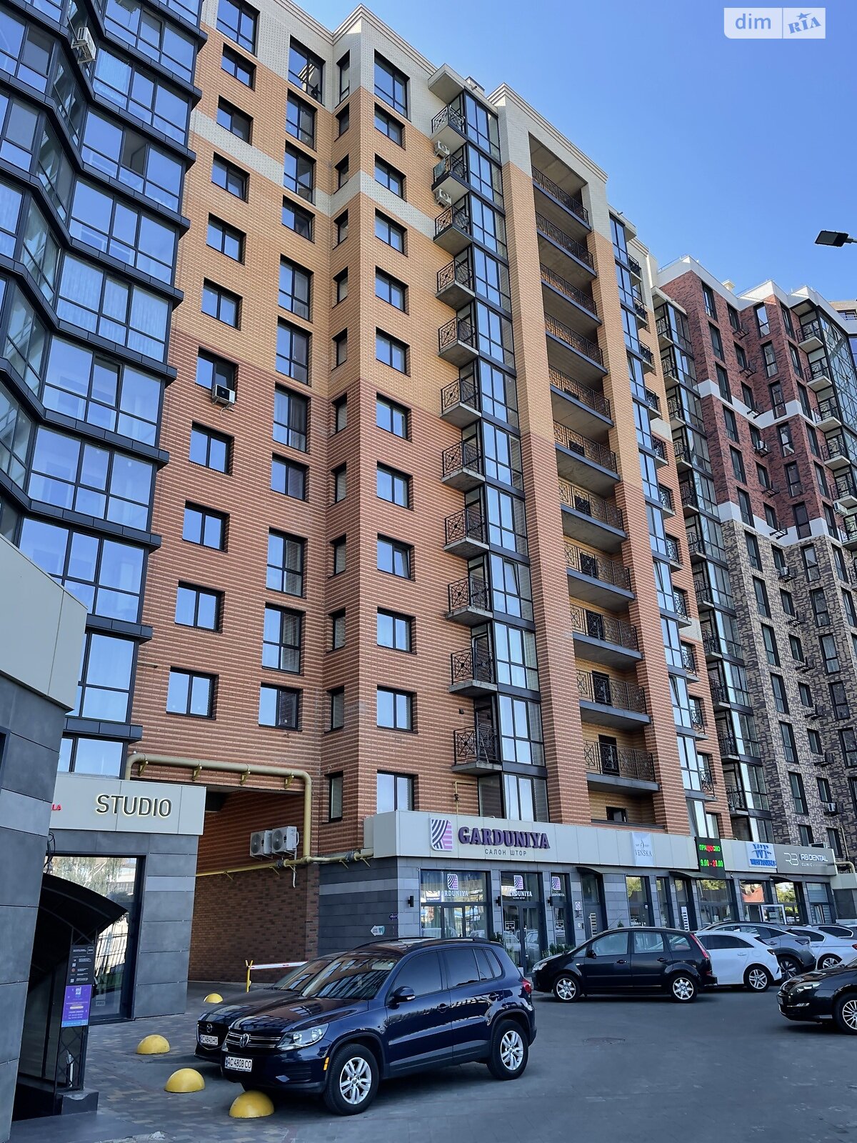 Продажа трехкомнатной квартиры в Луцке, на ул. Яровица 11, район Центр фото 1 Продажа трехкомнатной квартиры в Луцке, на ул. Яровица 11, район Центр фото 1