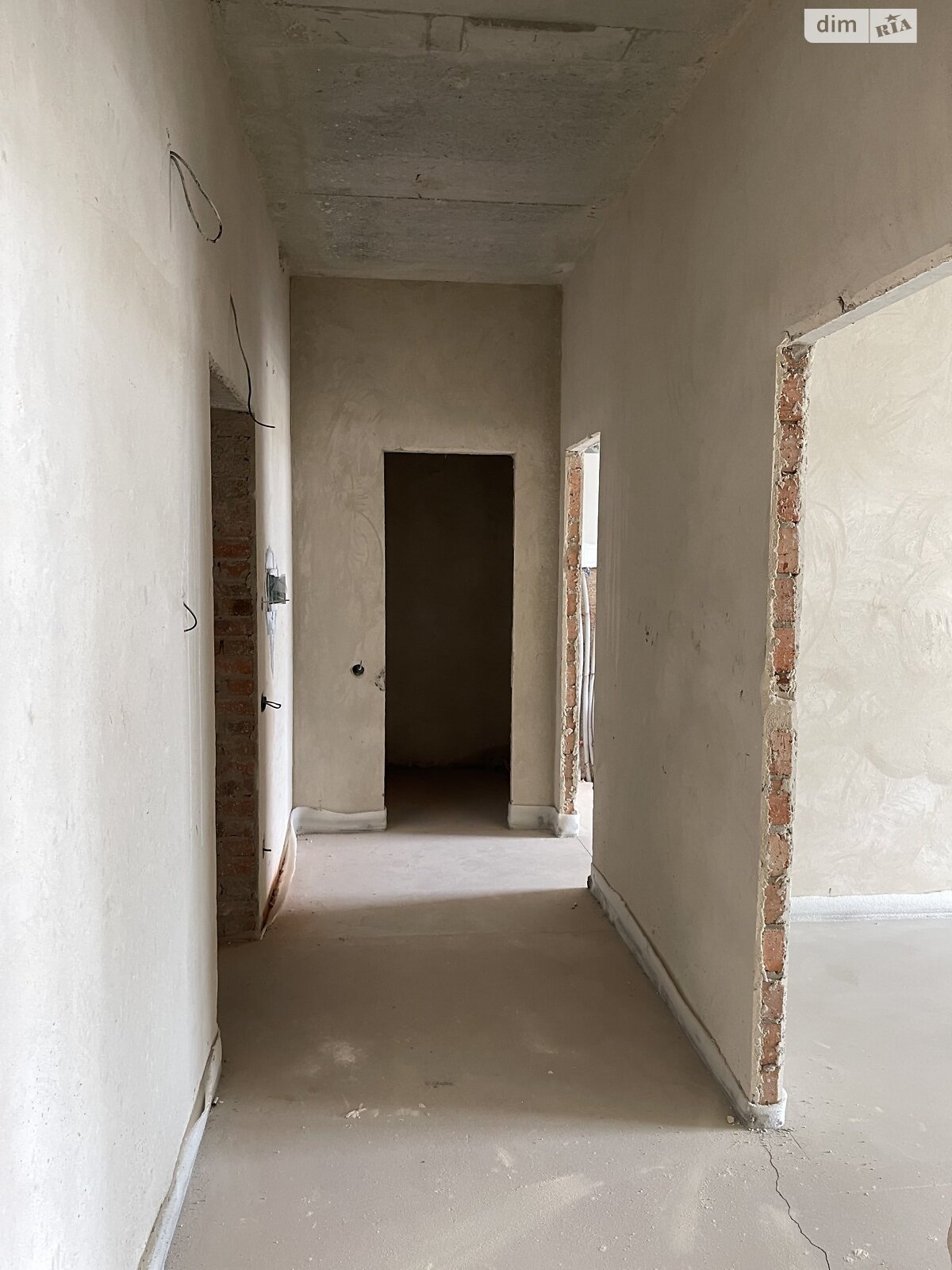 Продажа двухкомнатной квартиры в Луцке, на ул. Яровица 9, район Центр фото 1 Продажа двухкомнатной квартиры в Луцке, на ул. Яровица 9, район Центр фото 1