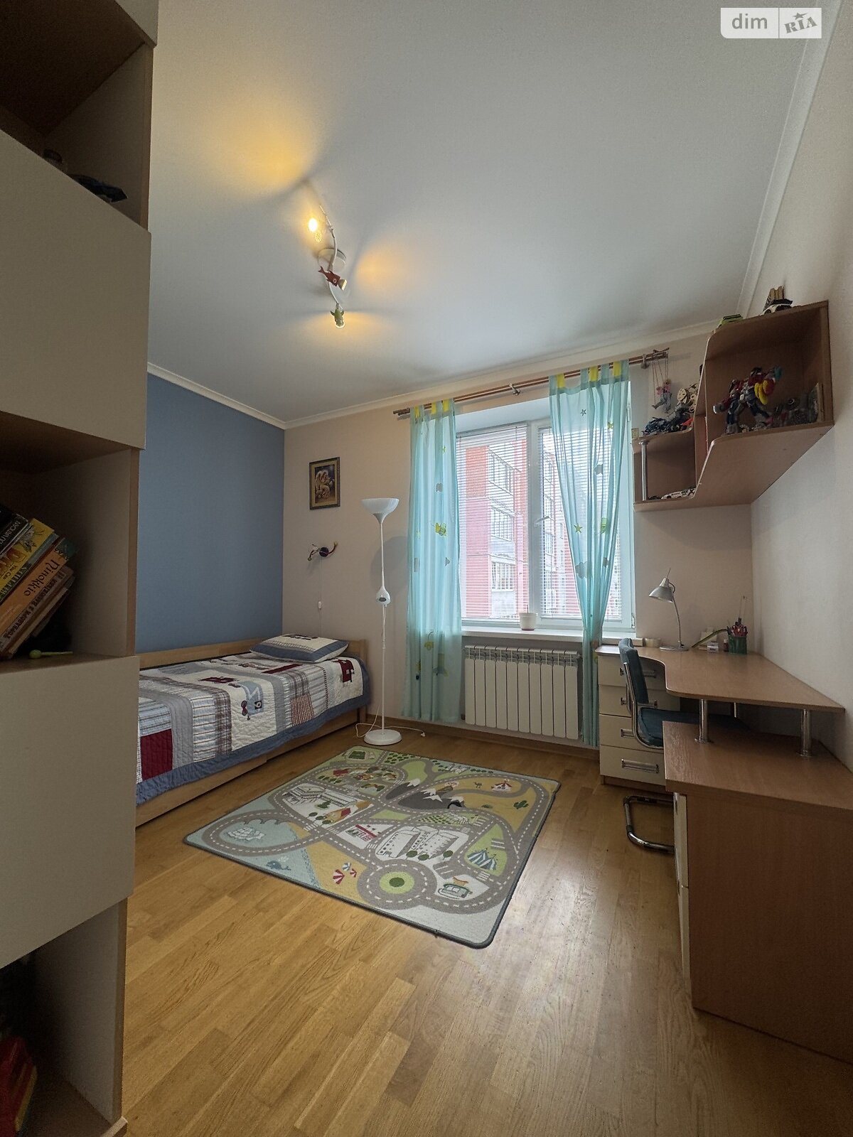 Продаж трикімнатної квартири в Луцьку, на вул. Зоряна 16, район Центр фото 1 Продаж трикімнатної квартири в Луцьку, на вул. Зоряна 16, район Центр фото 1