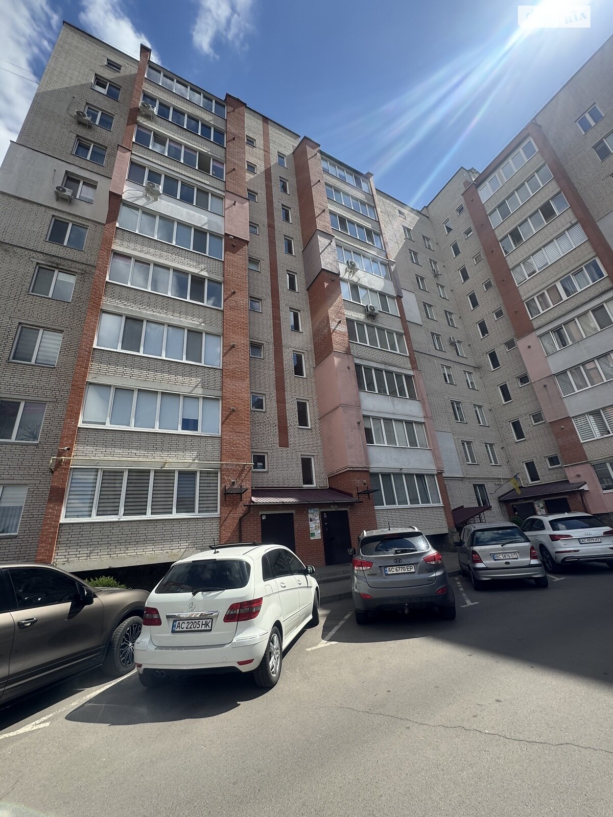 Продаж трикімнатної квартири в Луцьку, на вул. Зоряна 16, район Центр фото 1 Продаж трикімнатної квартири в Луцьку, на вул. Зоряна 16, район Центр фото 1