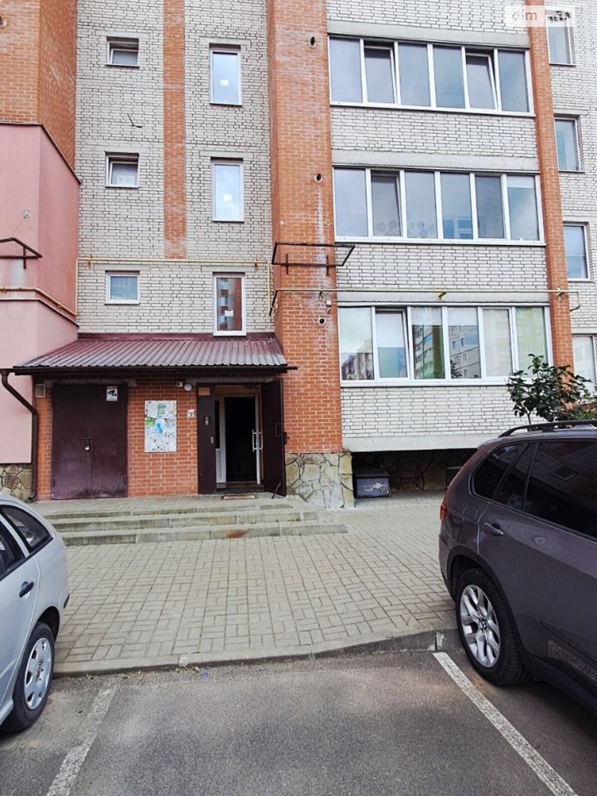 Продаж однокімнатної квартири в Луцьку, на вул. Зоряна 6, район Центр фото 1 Продаж однокімнатної квартири в Луцьку, на вул. Зоряна 6, район Центр фото 1