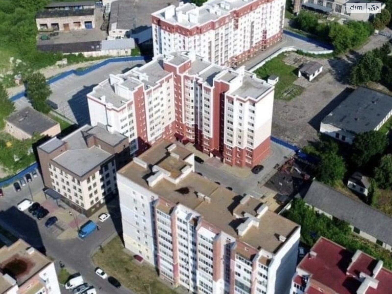 Продажа трехкомнатной квартиры в Луцке, на ул. Звездная, район Центр фото 1