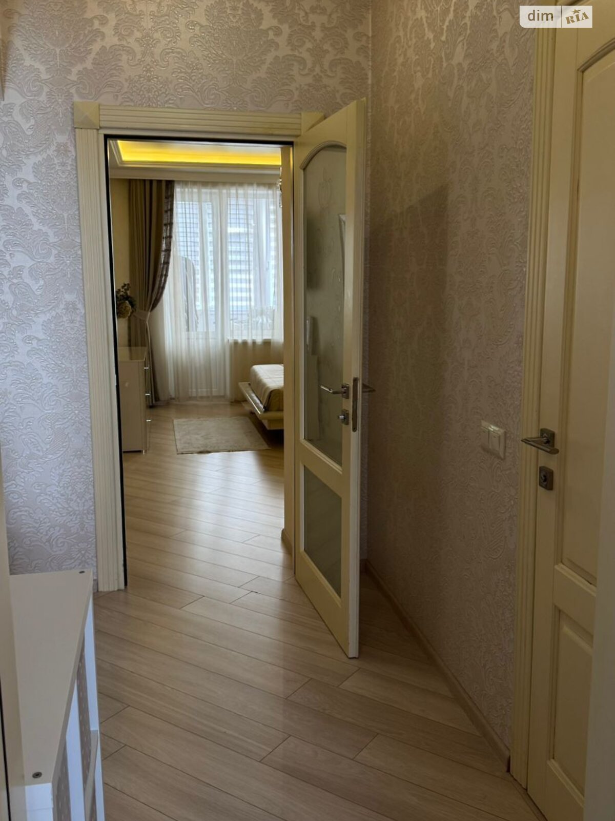 Продажа трехкомнатной квартиры в Луцке, на ул. Звездная, район Центр фото 1