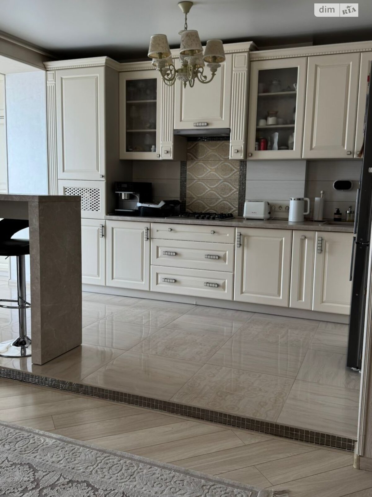 Продажа трехкомнатной квартиры в Луцке, на ул. Звездная, район Центр фото 1