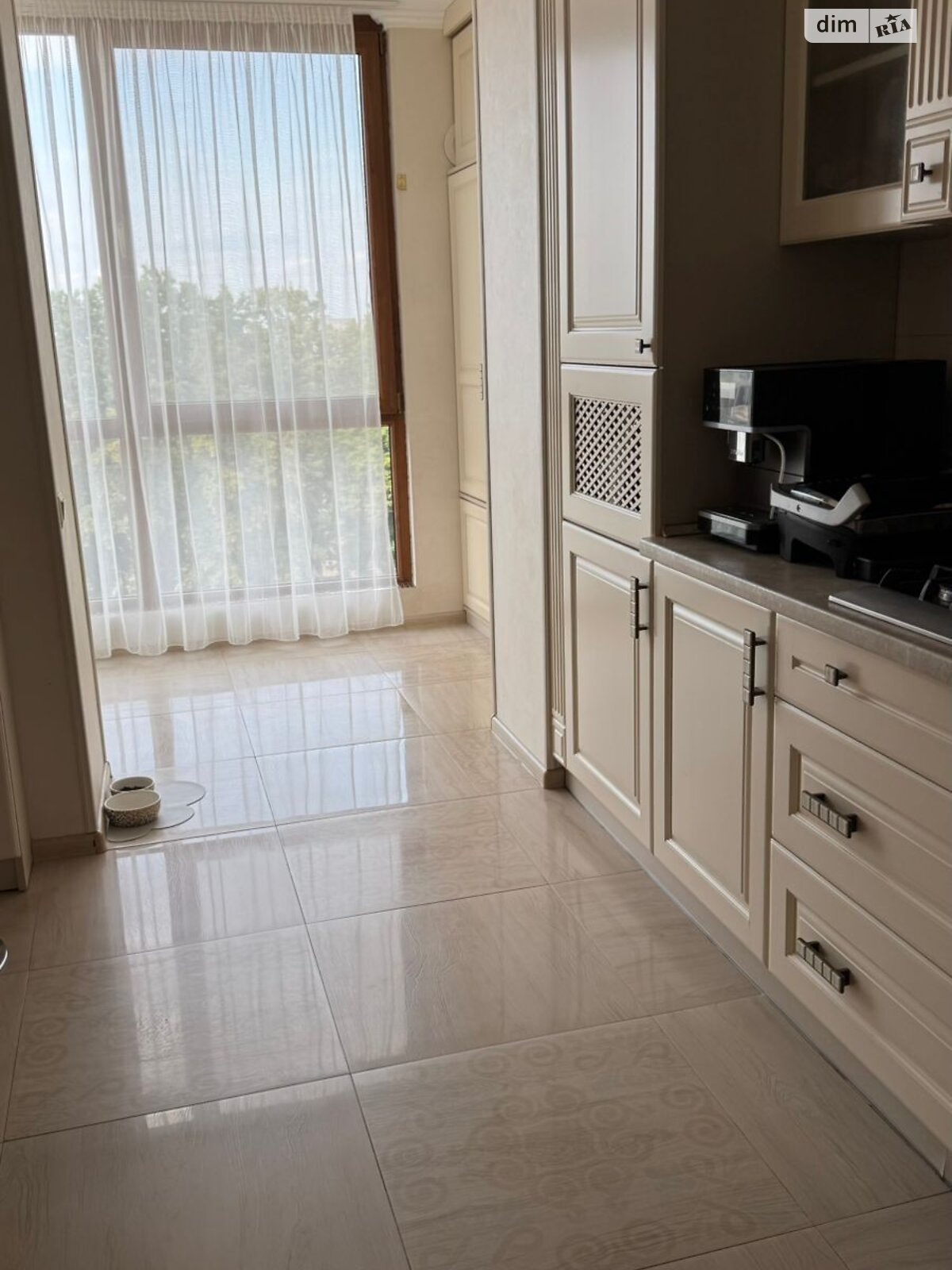 Продажа трехкомнатной квартиры в Луцке, на ул. Звездная, район Центр фото 1