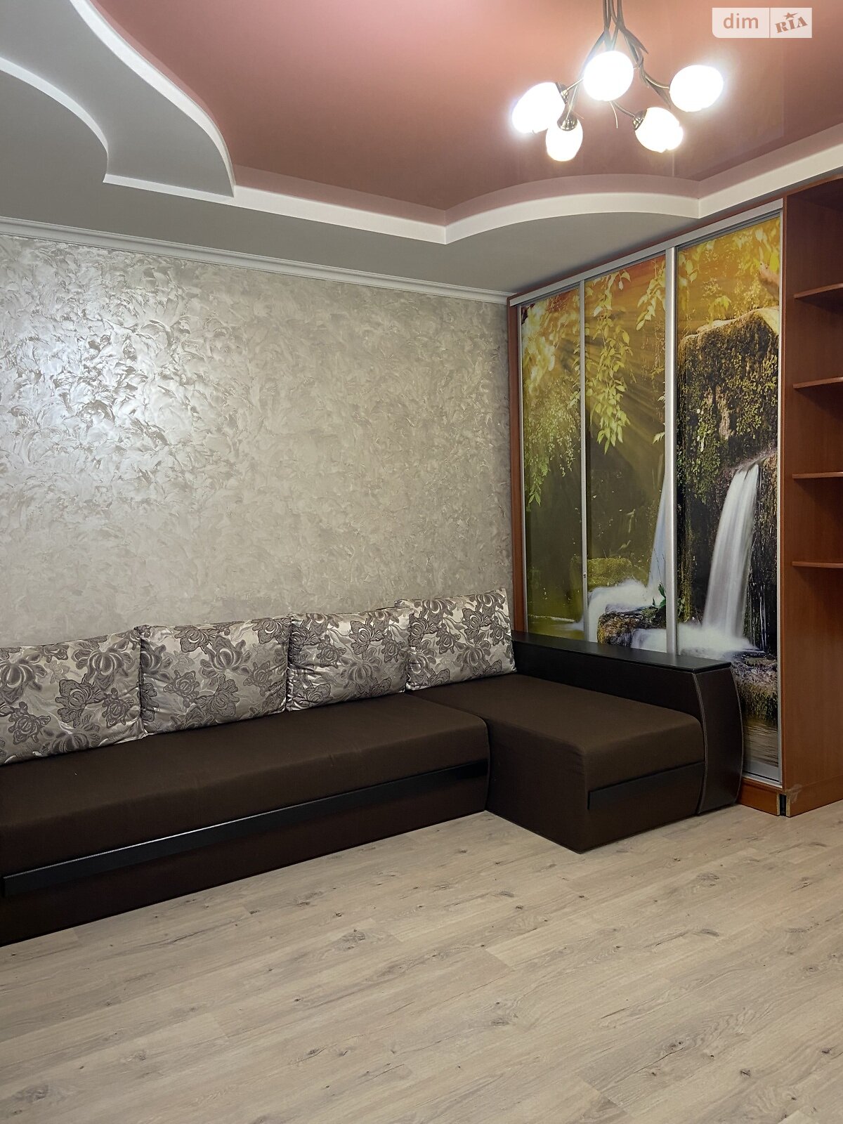 Продаж двокімнатної квартири в Луцьку, на вул. Зоряна 6, район Центр фото 1 Продаж двокімнатної квартири в Луцьку, на вул. Зоряна 6, район Центр фото 1