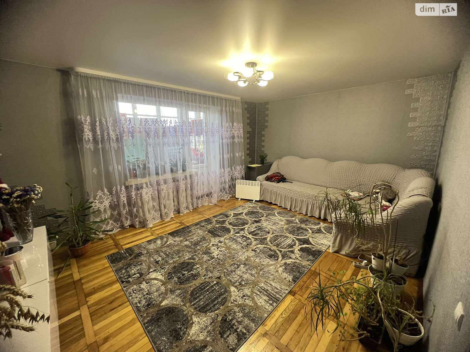 Продажа четырехкомнатной квартиры в Луцке, на ул. Владимирская, фото 1
