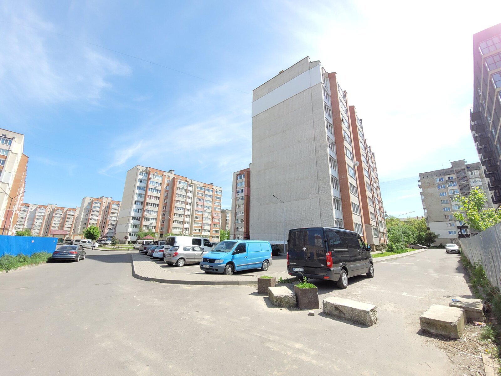 Продажа двухкомнатной квартиры в Луцке, на ул. Звездная 12, район Завокзальный фото 1