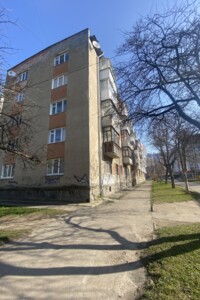 Продажа двухкомнатной квартиры в Луцке, на ул. Гулака-Артемовского 23, район Завокзальный фото 2