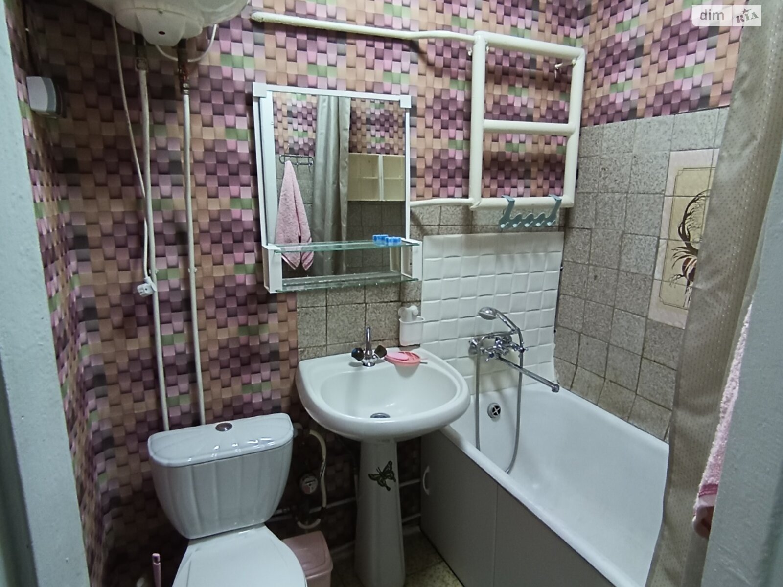 Продажа двухкомнатной квартиры в Луцке, на просп. Победы 22, район Завокзальный фото 1 Продажа двухкомнатной квартиры в Луцке, на просп. Победы 22, район Завокзальный фото 1