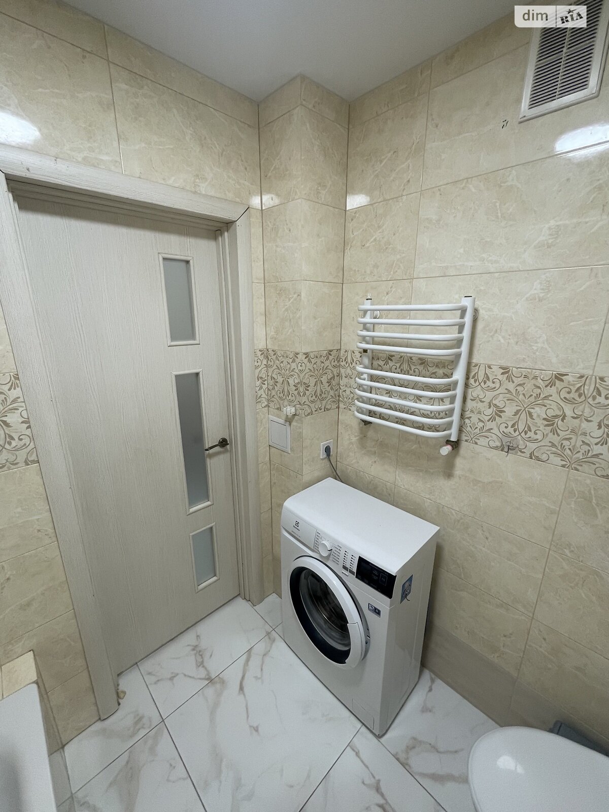 Продаж двокімнатної квартири в Луцьку, на вул. Зоряна, фото 1