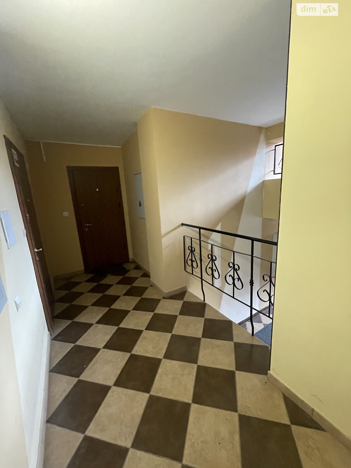 Продаж двокімнатної квартири в Луцьку, на вул. Зоряна, фото 1