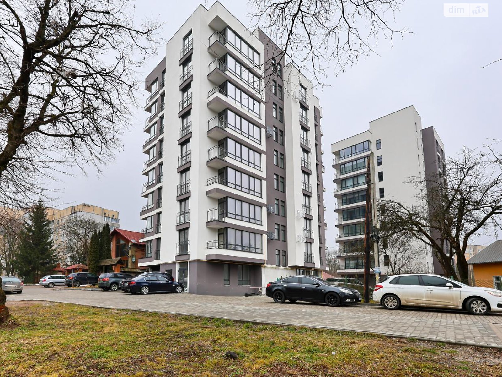 Продажа трехкомнатной квартиры в Львове, на ул. Пасечная, район Батальная фото 1 Продажа трехкомнатной квартиры в Львове, на ул. Пасечная, район Батальная фото 1