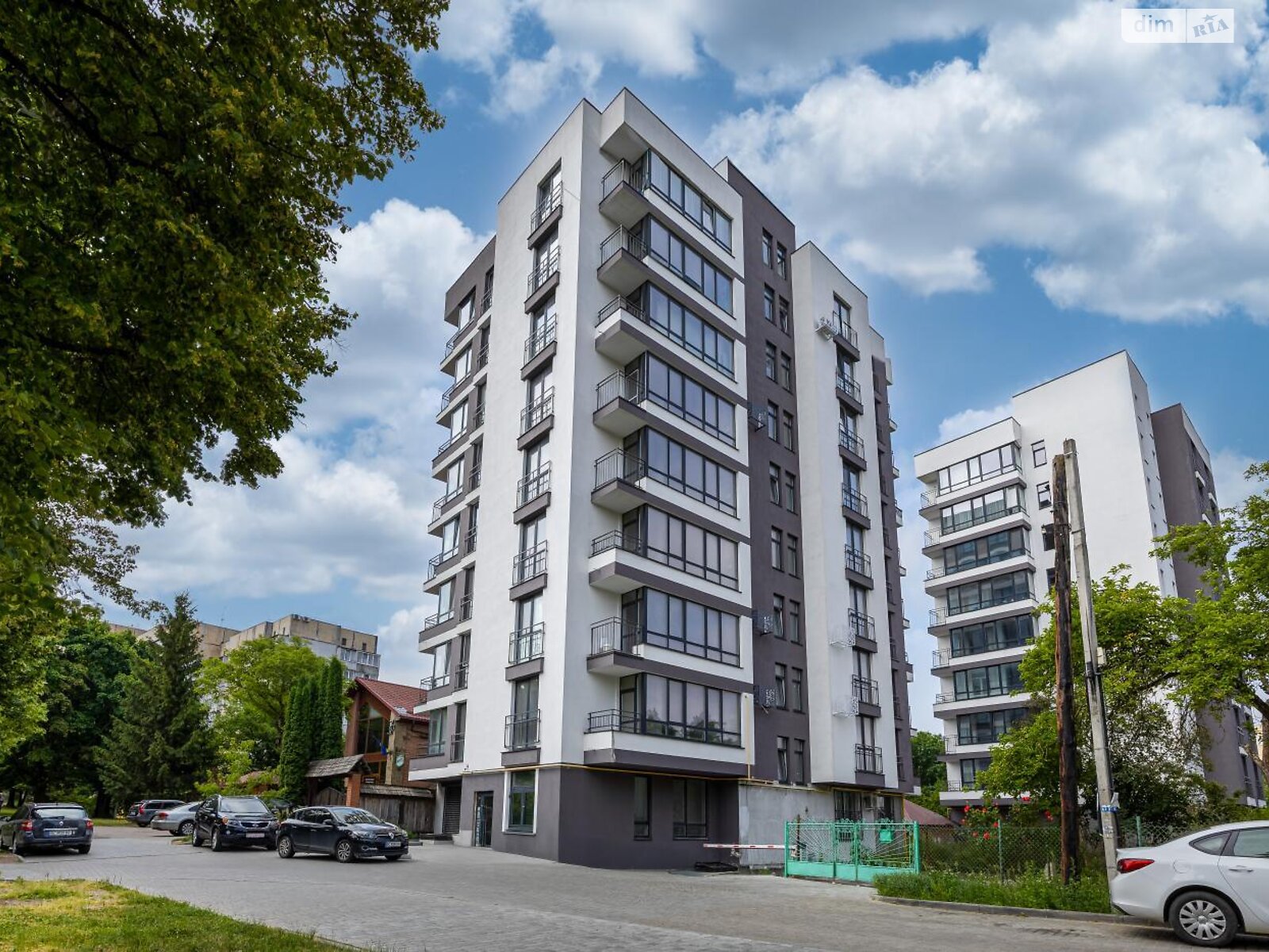 Продажа трехкомнатной квартиры в Львове, на ул. Пасечная, кв. 21, район Батальная фото 1 Продажа трехкомнатной квартиры в Львове, на ул. Пасечная, кв. 21, район Батальная фото 1