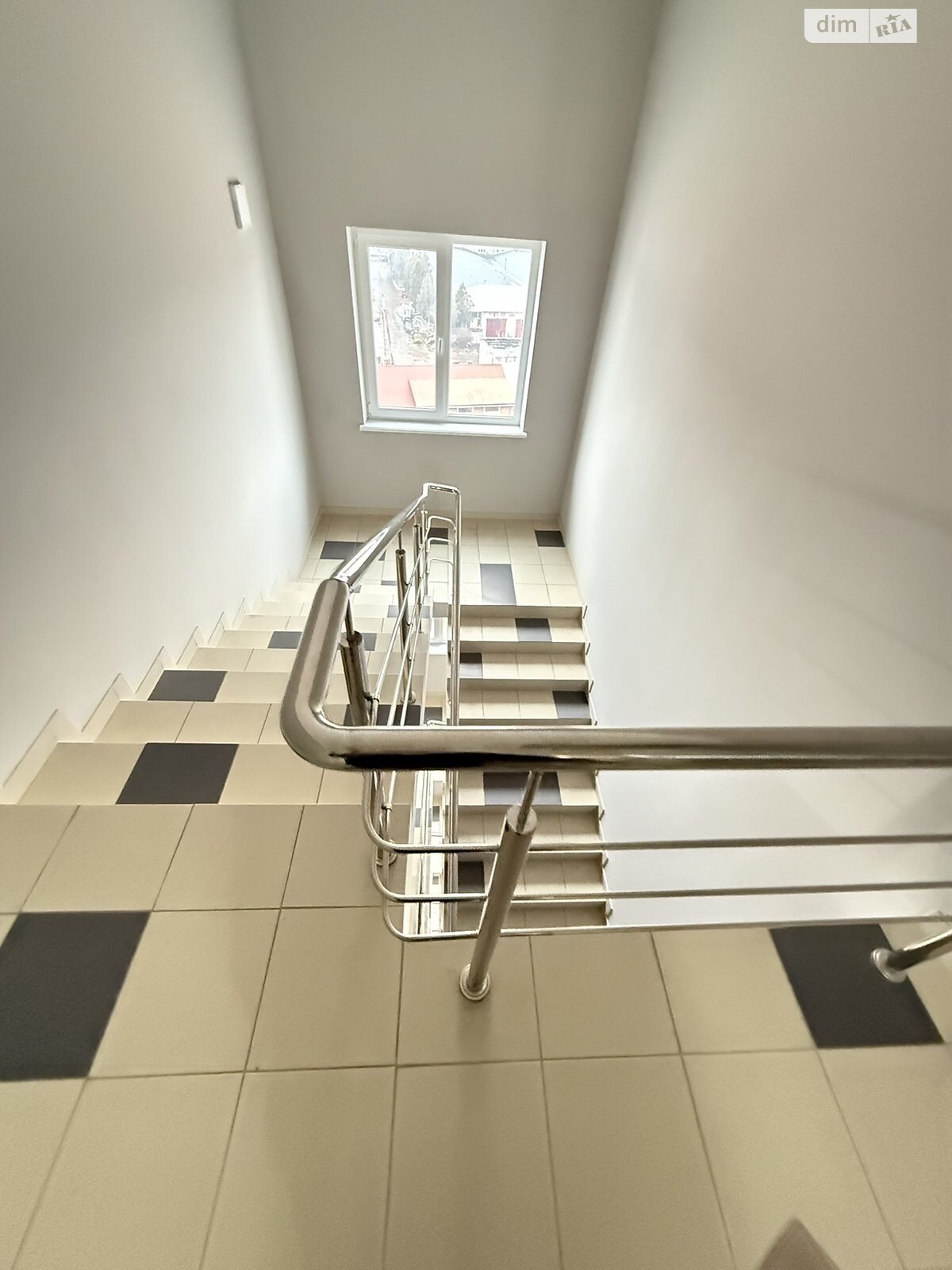 Продажа двухкомнатной квартиры в Львове, на ул. Шафарика 1, кв. 78, район Батальная фото 1 Продажа двухкомнатной квартиры в Львове, на ул. Шафарика 1, кв. 78, район Батальная фото 1
