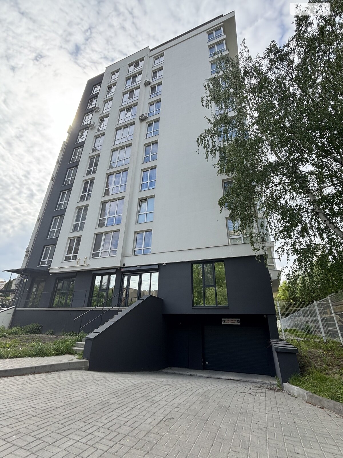 Продажа однокомнатной квартиры в Львове, на ул. Шафарика 1, район Батальная фото 1 Продажа однокомнатной квартиры в Львове, на ул. Шафарика 1, район Батальная фото 1