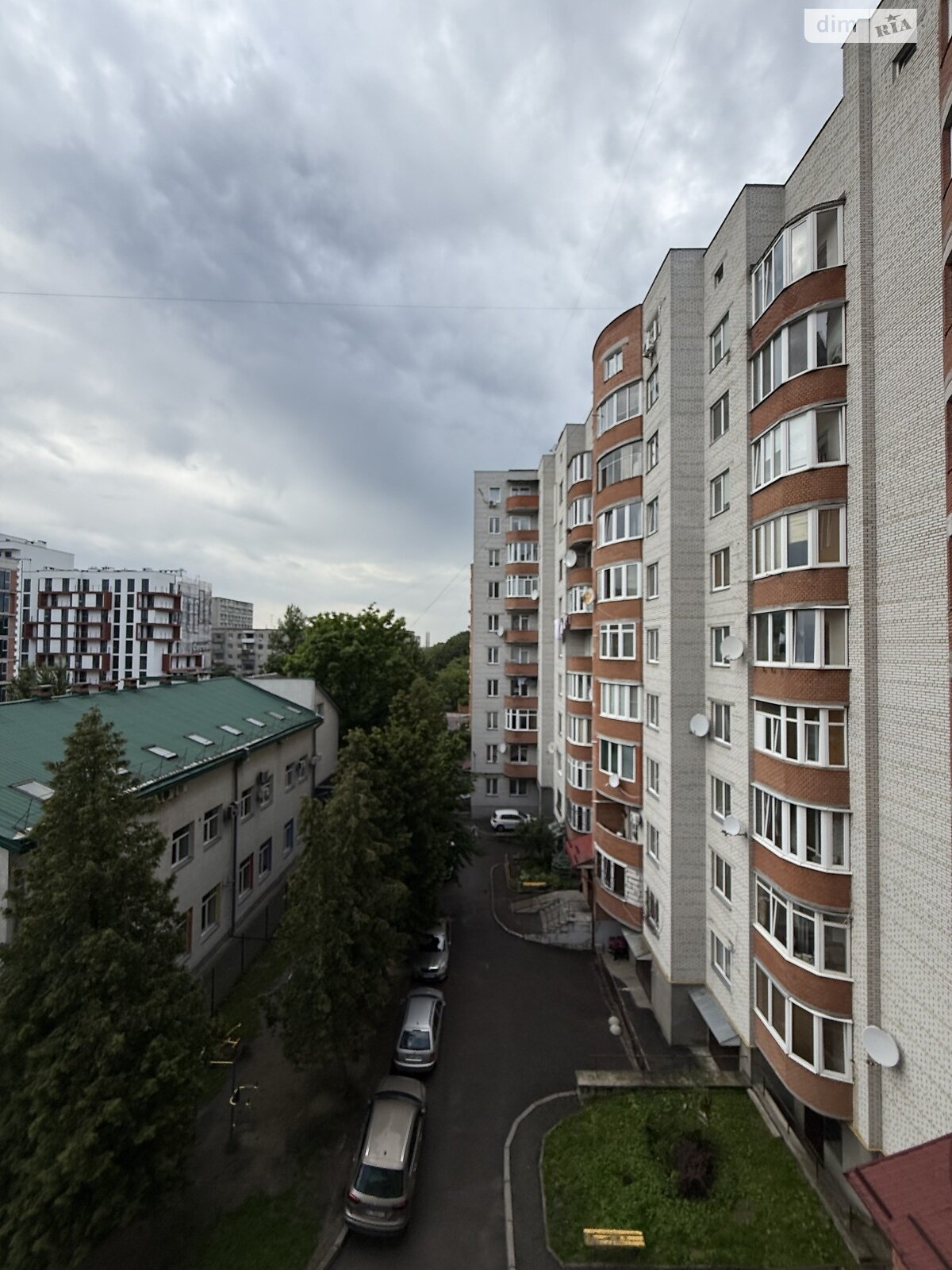 Продажа трехкомнатной квартиры в Львове, на ул. Зеленая 115Ж, район Батальная фото 1 Продажа трехкомнатной квартиры в Львове, на ул. Зеленая 115Ж, район Батальная фото 1