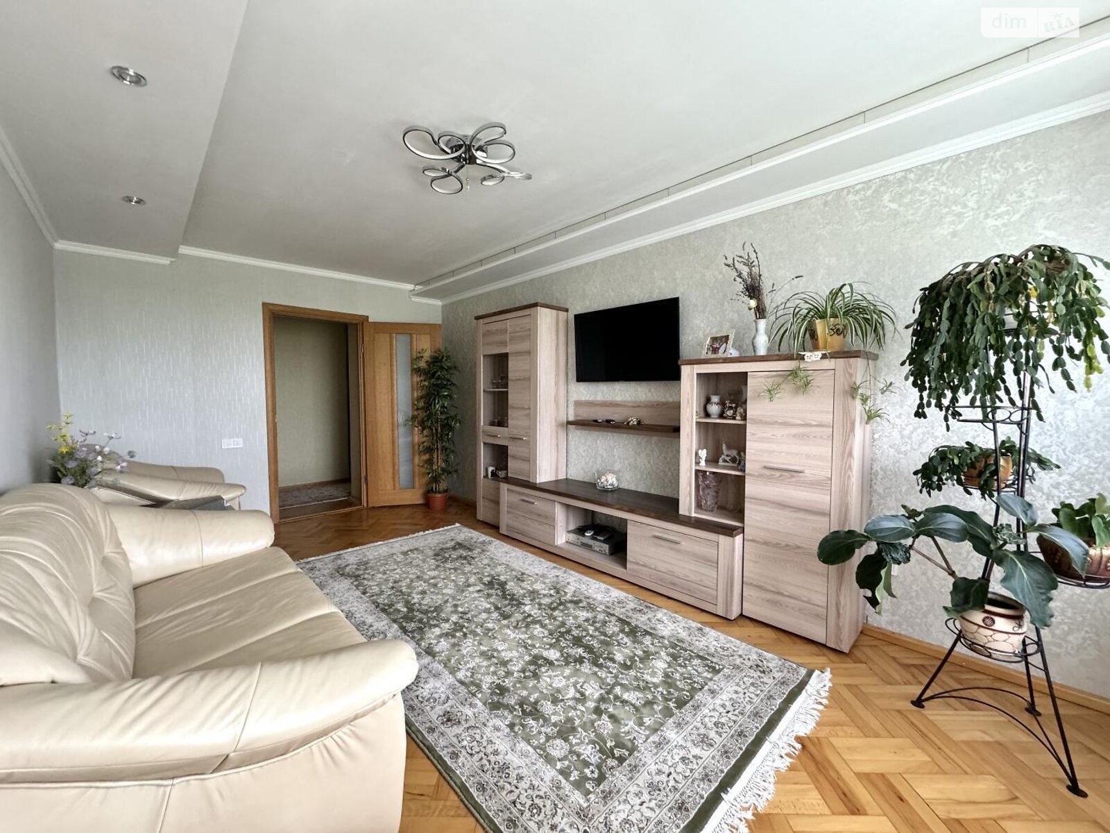 Продаж трикімнатної квартири в Львові, на вул. Демнянська 8, район Боднарівка фото 1 Продаж трикімнатної квартири в Львові, на вул. Демнянська 8, район Боднарівка фото 1