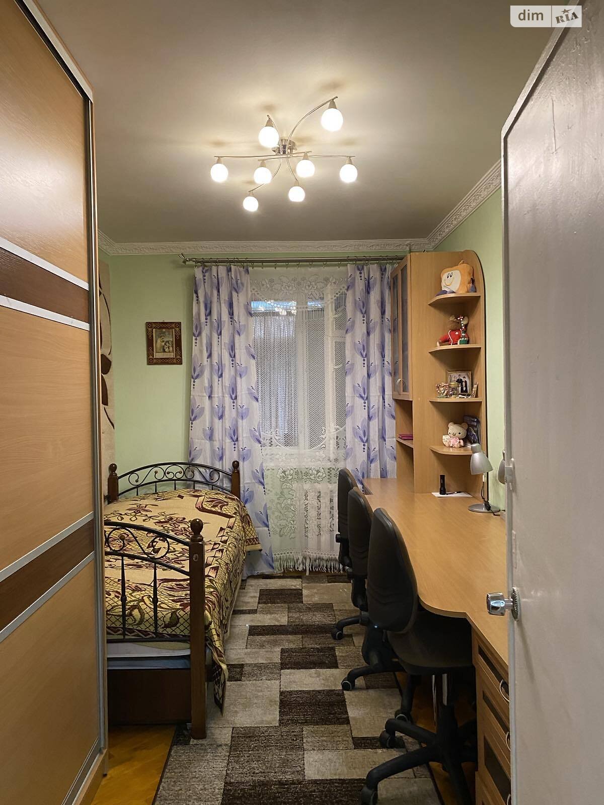 Продажа трехкомнатной квартиры в Львове, на ул. Гашека Ярослава 19, кв. 8, район Боднаровка фото 1