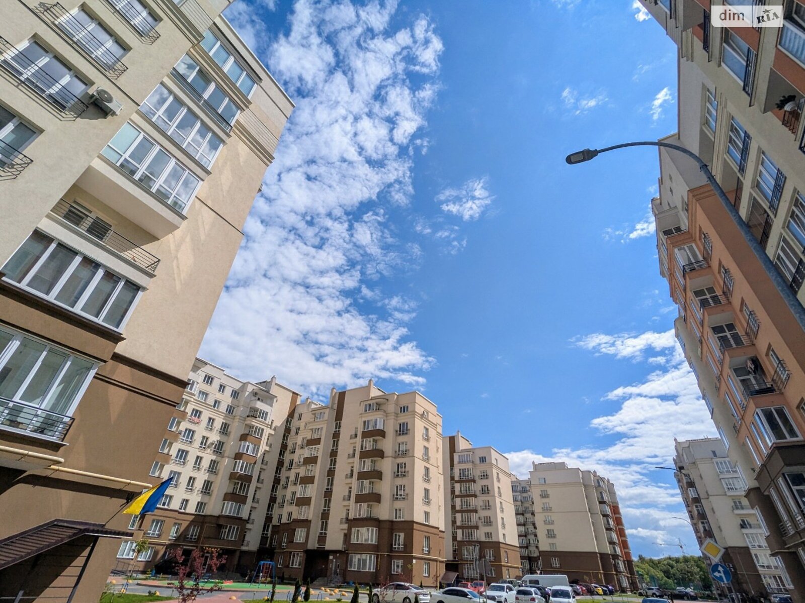 Продаж трикімнатної квартири в Львові, на вул. Стрийська 115, район Боднарівка фото 1 Продаж трикімнатної квартири в Львові, на вул. Стрийська 115, район Боднарівка фото 1