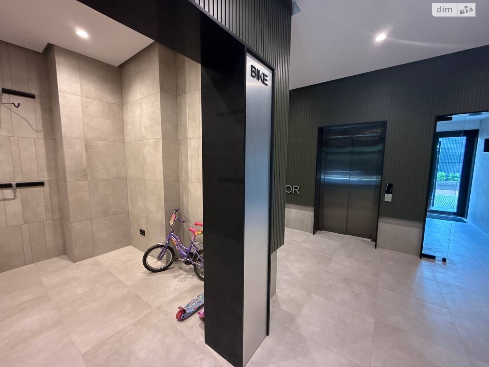 Продаж двокімнатної квартири в Львові, на вул. Окружна 43, район Богданівка фото 1 Продаж двокімнатної квартири в Львові, на вул. Окружна 43, район Богданівка фото 1