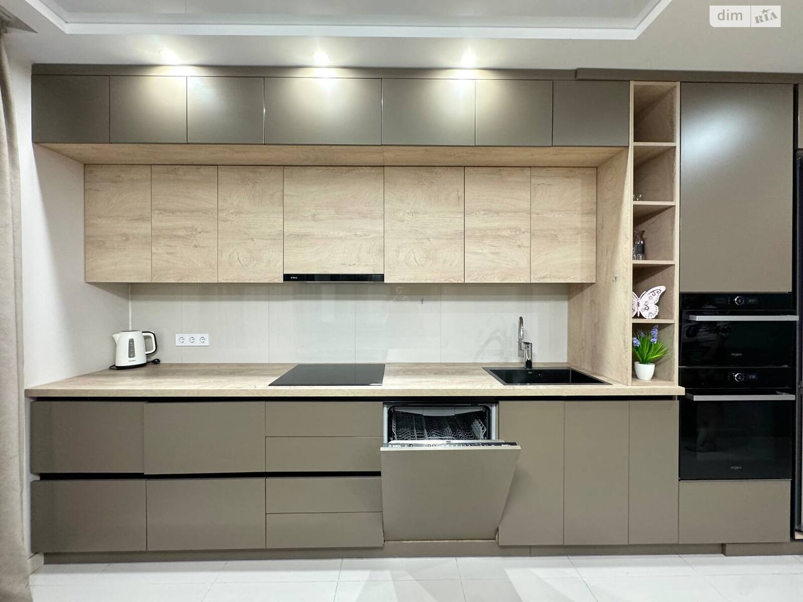 Продажа двухкомнатной квартиры в Львове, на просп. Черновола Вячеслава 69, фото 1 Продажа двухкомнатной квартиры в Львове, на просп. Черновола Вячеслава 69, фото 1