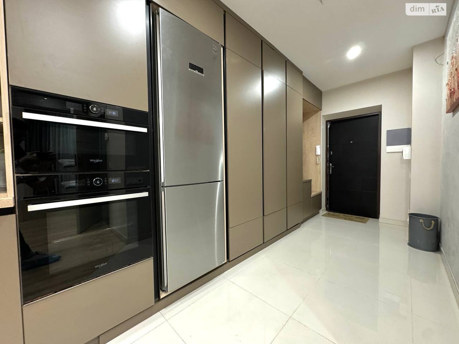 Продажа двухкомнатной квартиры в Львове, на просп. Черновола Вячеслава 69, фото 1 Продажа двухкомнатной квартиры в Львове, на просп. Черновола Вячеслава 69, фото 1