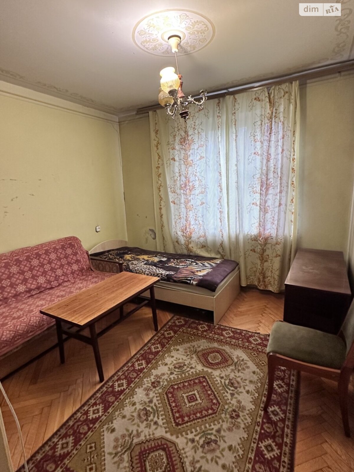 Продаж чотирикімнатної квартири в Львові, на вул. Чукаріна 22, фото 1 Продаж чотирикімнатної квартири в Львові, на вул. Чукаріна 22, фото 1