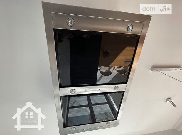 Продаж шестикімнатної квартири в Львові, на вул. Червона 29, район Франківський фото 1 Продаж шестикімнатної квартири в Львові, на вул. Червона 29, район Франківський фото 1