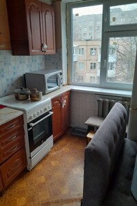Продажа трехкомнатной квартиры в Львове, на ул. Любинская 4, район Франковский фото 2